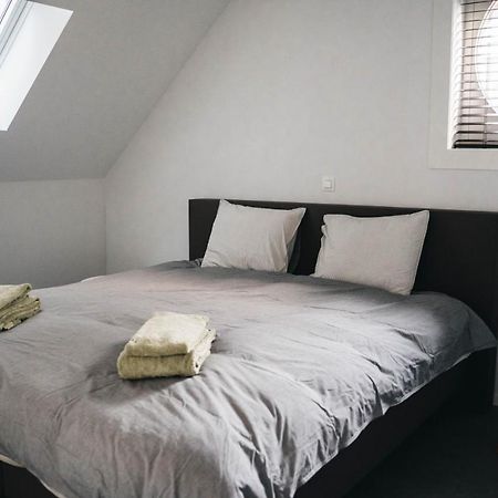 Gezellige Loft Met Twee Slaapkamers Ypres Kültér fotó